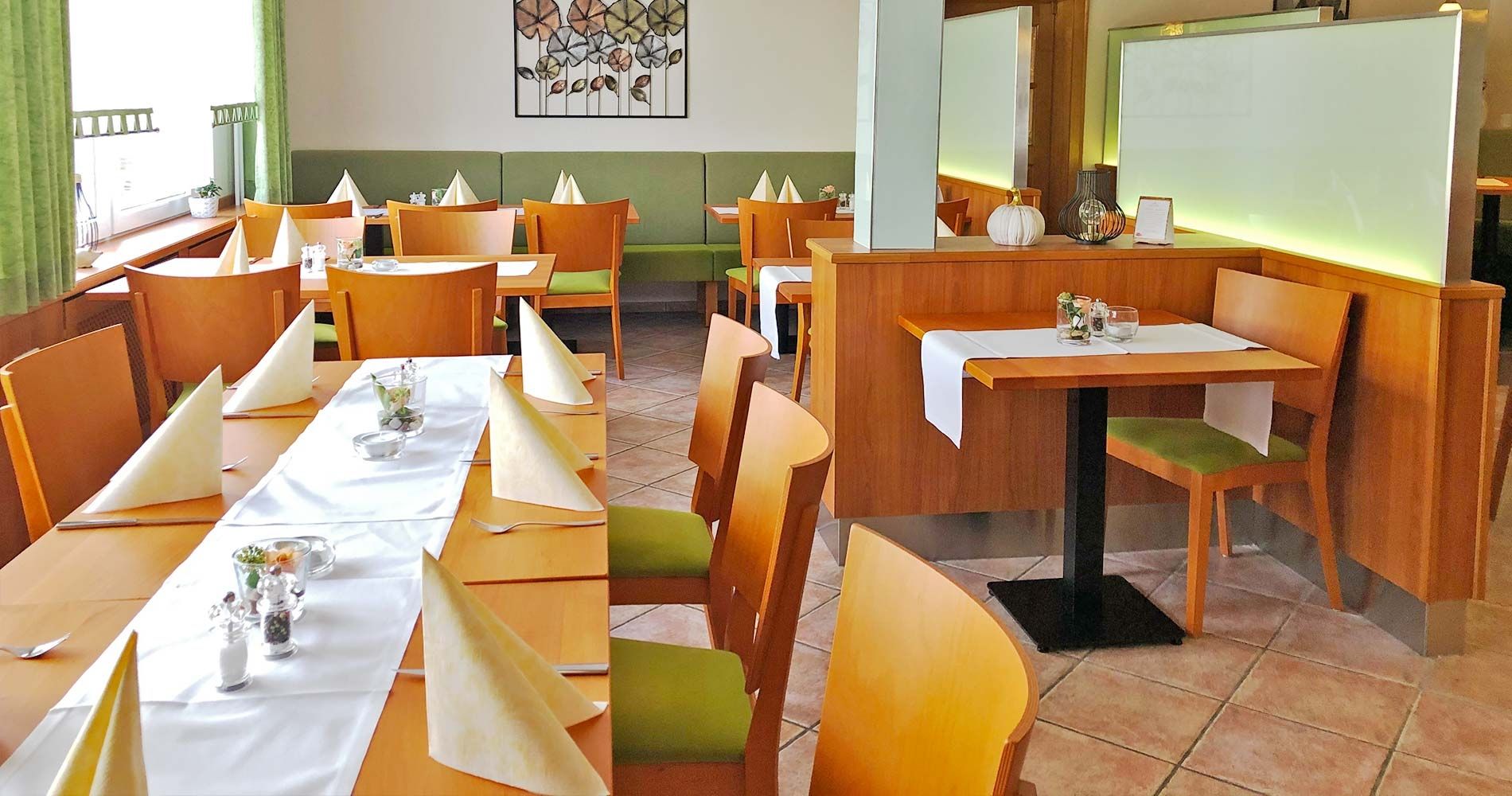 Speisegaststätte Orth - Restaurant Lenderscheid - Das Restaurant - Speisegaststätte Orth